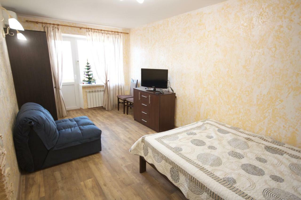 Apartment Ilyichevsk ชรอโนมอสค์ ภายนอก รูปภาพ